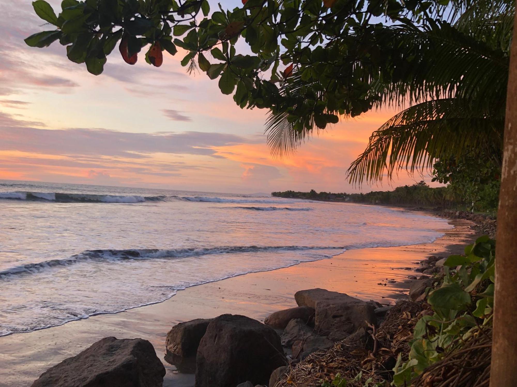 Bed and Breakfast El Marabu Chill'N Surf Aposentillo Екстер'єр фото